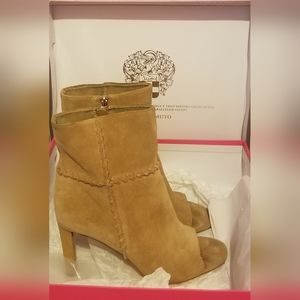 Vince Camuto